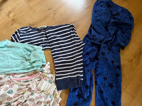 Pyžama - cena za vše, f&f,134