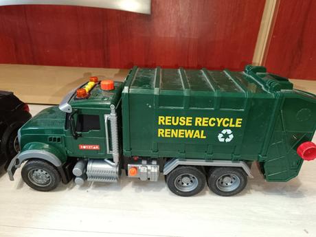 Auta, policie, popeláři pro chlapečka, 