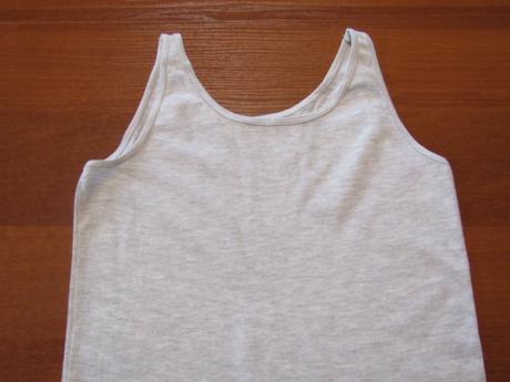 Dívčí světle šedé triko vel 152-158, 152