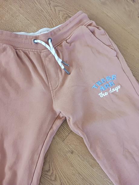 Reserved tepláky č.140/146, reserved,140