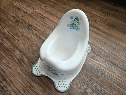 Bílý nočník tlapková patrola,