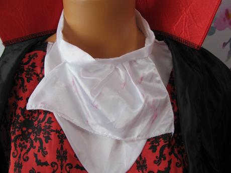 Karnevalový kostým - upír,