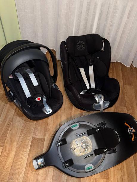 Vajíčko a autosedačka, cybex