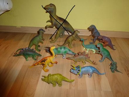 Dinosauři, plastová zvířátka, 