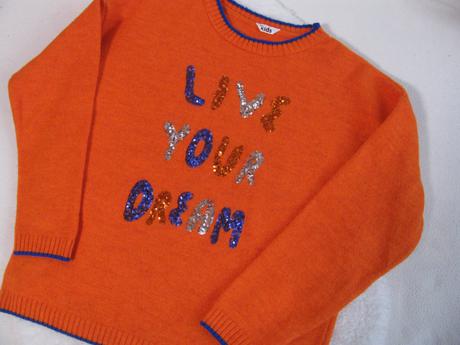 Oranžový svetr s našitými flitry, m&co,152