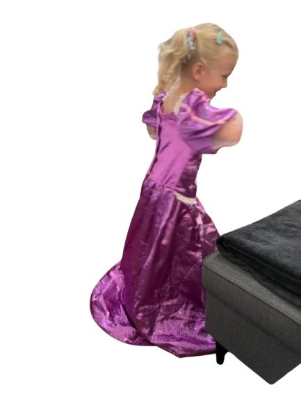 Karnevalové šaty locika na vlásku,