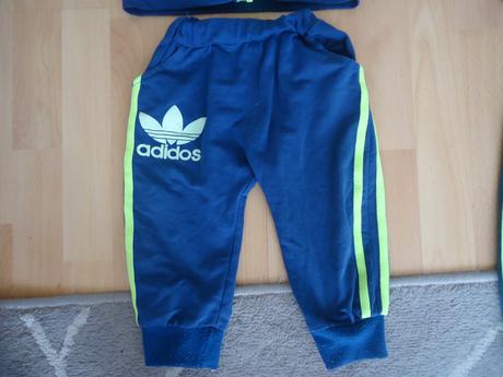 2 teplákové soupravy, 92