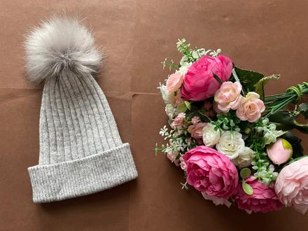 Čepice s bambulí - v.cca 92, primark,92