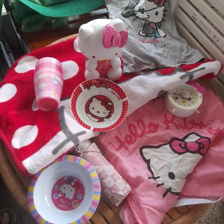 Hello kitty různé věci,