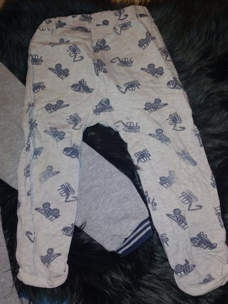 Klučičí tepláky vel. 92, disney,92