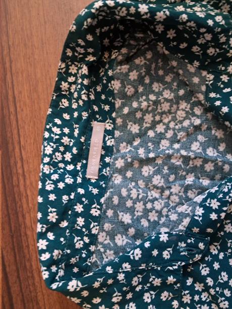 Kytivkove saty fisherfield, 40