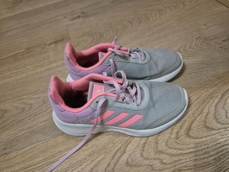 Tenisky adidas s bílou podrážkou vel. 37,5, adidas,37