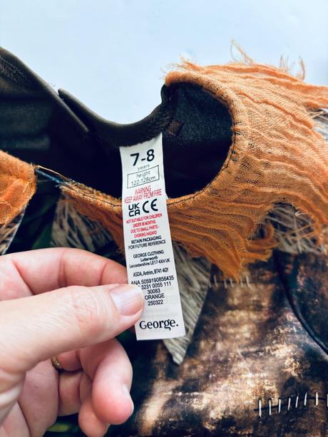 An2/ kostym halloween - v.7/8 let,