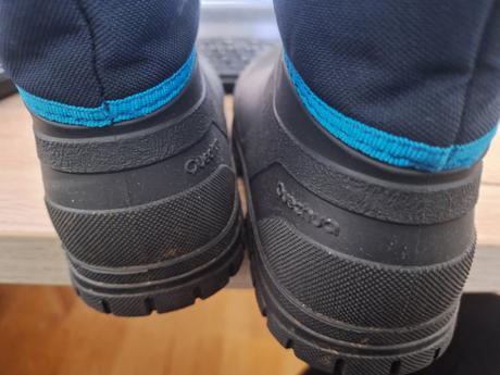 Dětské turistické nepromokavé sněhule sh 100,značk, quechua,36