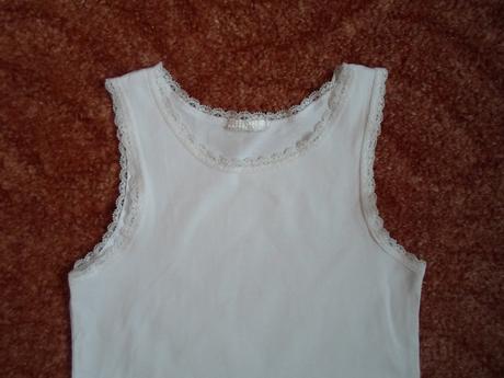 Bílé tričko triko tílko s krajkou, 134