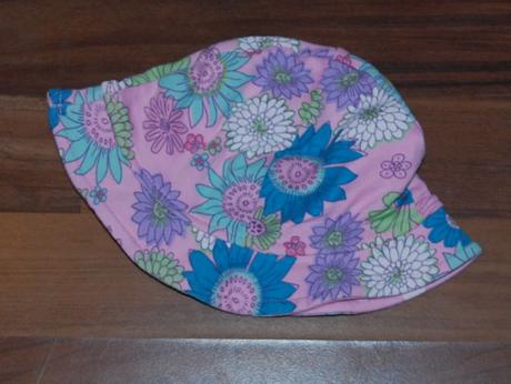 Květovaný klobouk, marks & spencer,68