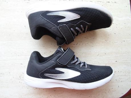 Černé boty tenisky botasky sálovky, 37