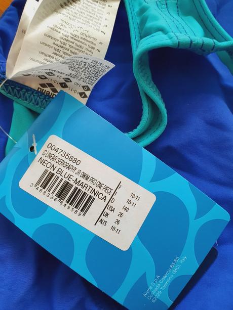 Jednodílné sportovní plavky arena, 140