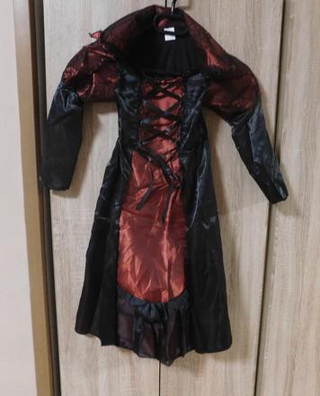 Karnevalový kostým-upíří slečna vel.4/6let, 