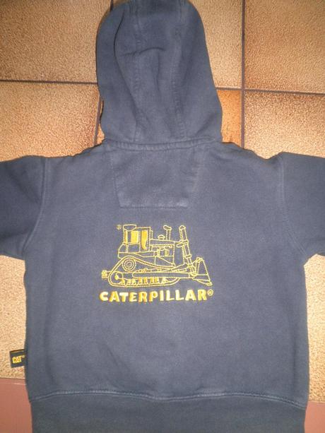 Mikina s buldozerem na zádech, 92