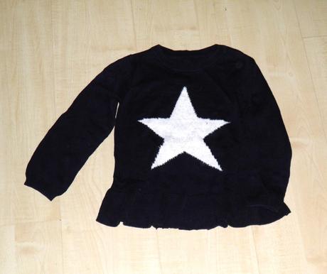 Svetr s hvězdou a volánkem - vel.116, nutmeg,116