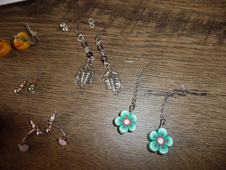 Mix 18 prstýnků a naušniček- cena za vše, 