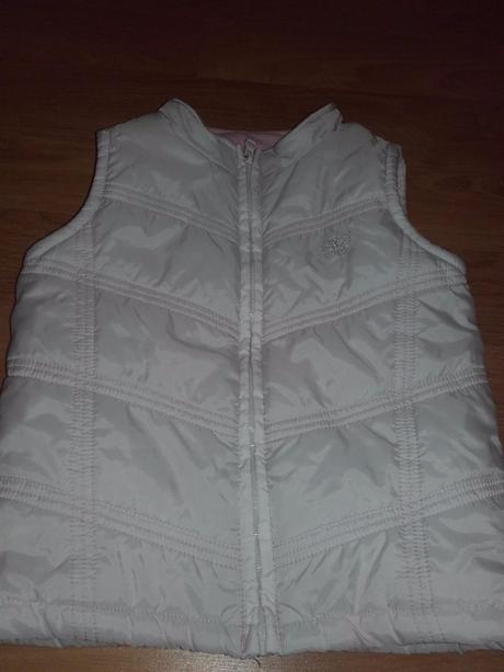 Biela prešívaná vestička, cherokee,122