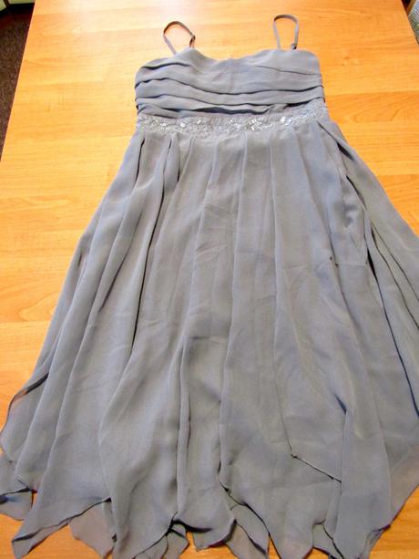 Krásné dívčí šatičky vel 170-176, s.oliver,176