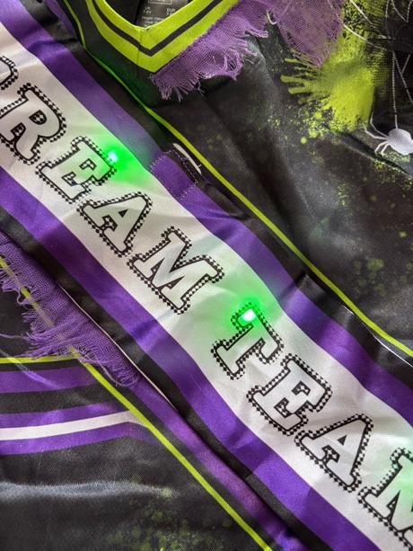 An9/ kostým roztleskávačky/zombie - v.7/8 let, 