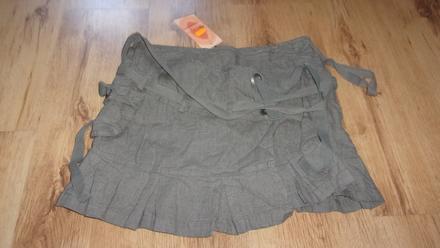 Nová sukně vel. s, včetně visačky, s