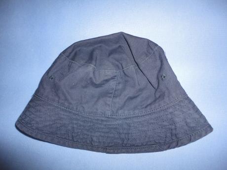 Hezký klobouček, vel. 48, 92