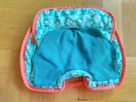 Nepropustný podsedky do autosedačky, 