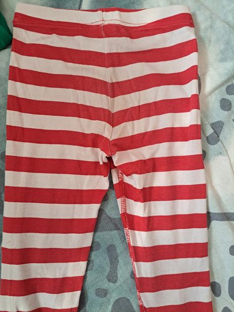 Vánoční pyžamo, 98