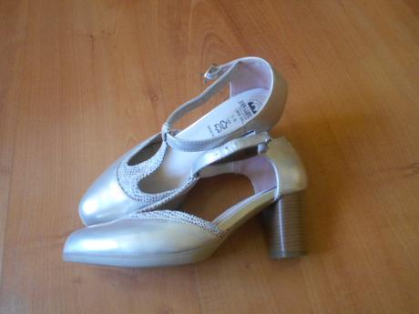 Béžové lodičky-střevíce vel. 36, john garfield,35