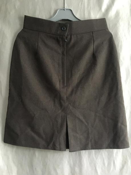 Vel. 140 hnědá společenská sukně, 140