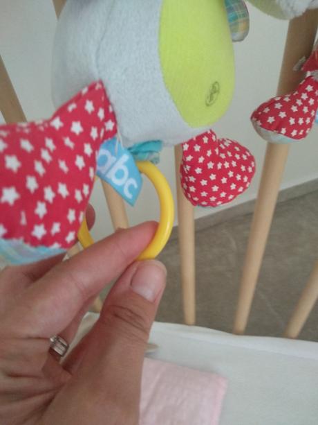 Hračky na postýlku,