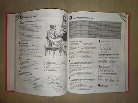 2 knihy - the cambridge english course 1,