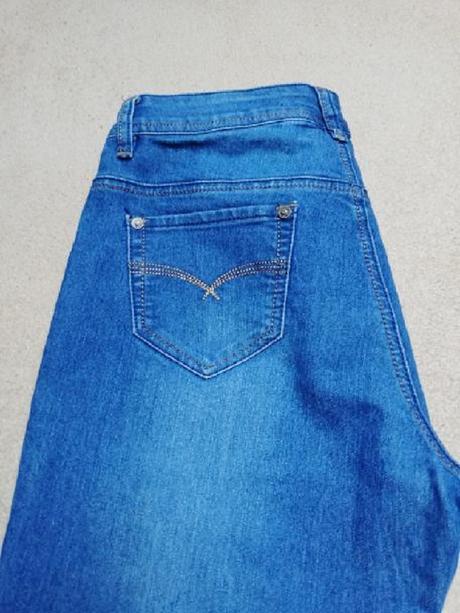 Džíny dámské vel.31., dromedar,30