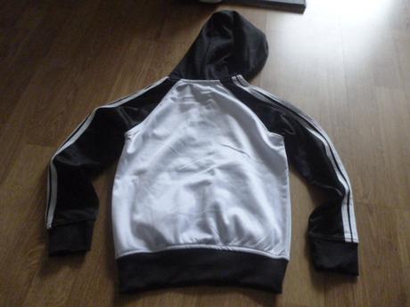 Mikina vel. 6-7, 122