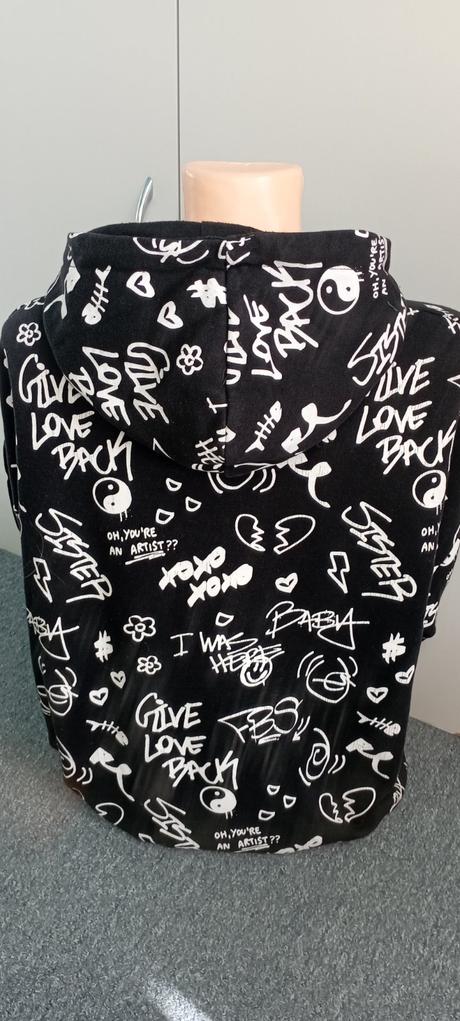 Mikina zn."fb sister" vel."s" i větší velikost, s