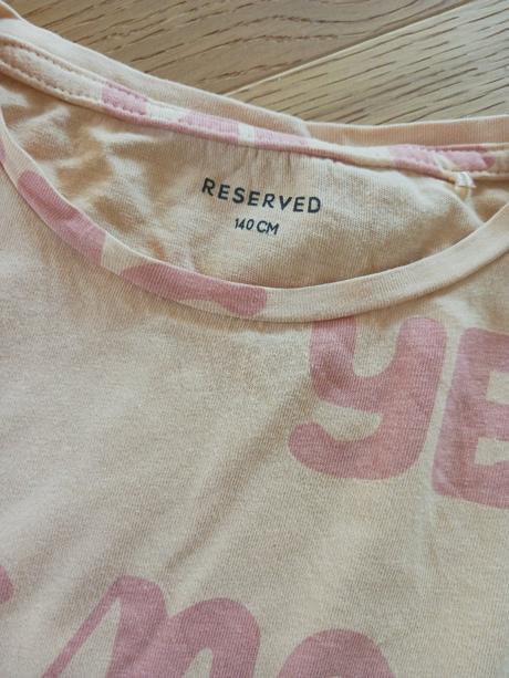 Triko reserved č.140, reserved,140