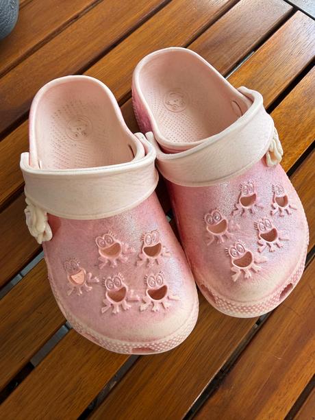 Dívčí pantofle, 27