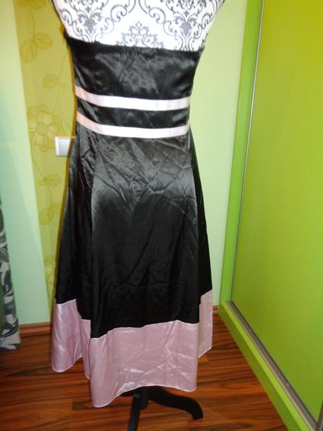 Krásné černorůžové lesklé společenské šaty, 42