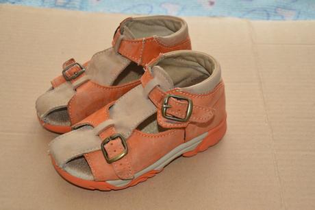 Zdravotní celokožené sandálky, se špičkou, santé,26