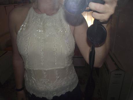 Vyšívaný topík s perličkami, 36