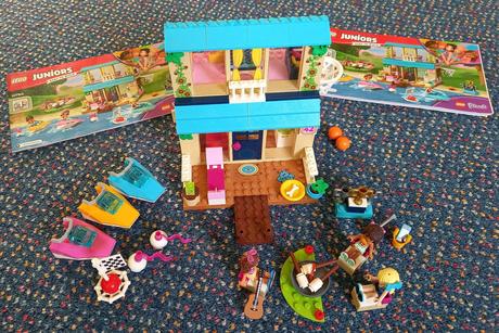 Lego friends 10763 - stephanie's lakeside house., 