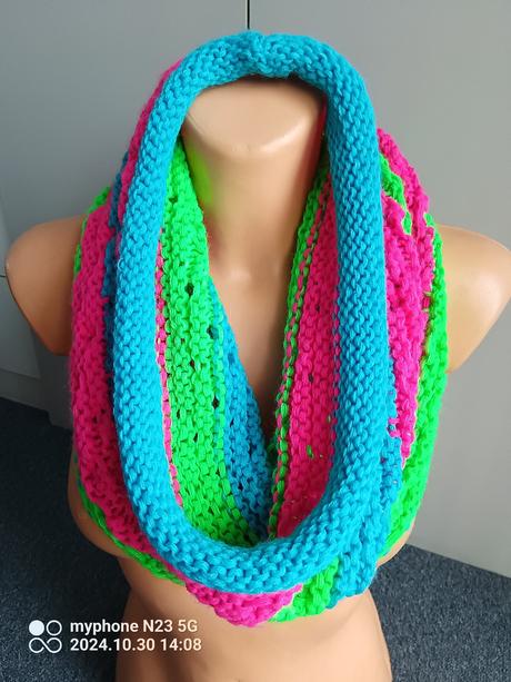 Nákrčník neonový,