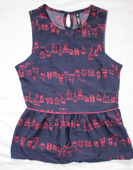 Ao105. šifónová tunika s domečky, 128