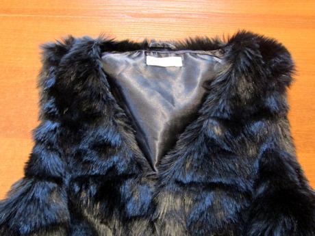 Černá kožíšková vesta vel 164-170, h&m,170