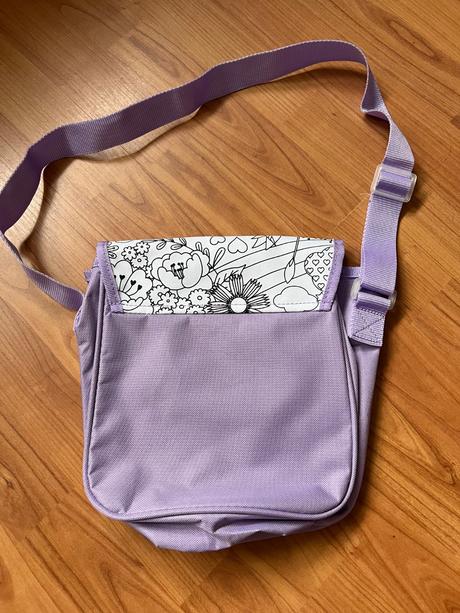 Taška na vybarvení, 